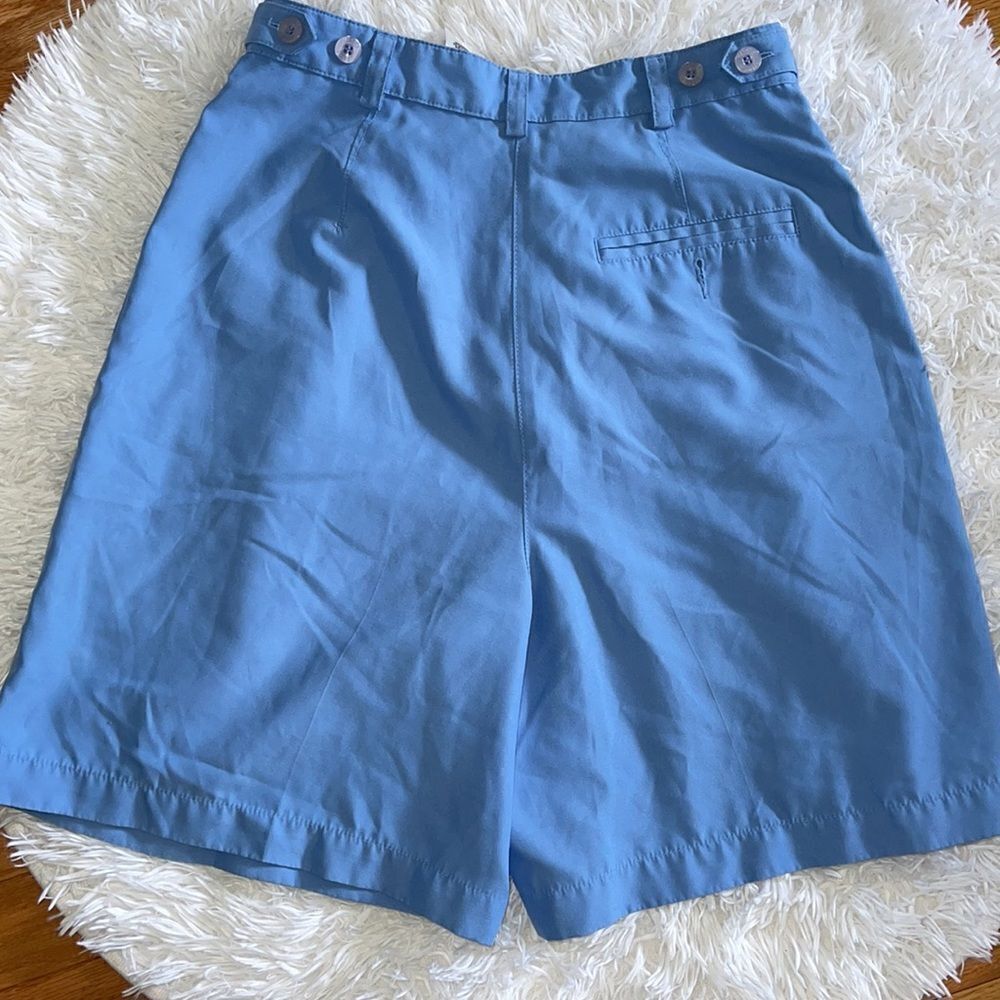 Liz Claiborne LIZGOLF Women’s Blue Pleated Bermuda Golf Shorts Size 4 - Picture 9 of 15